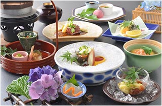 お食事の写真